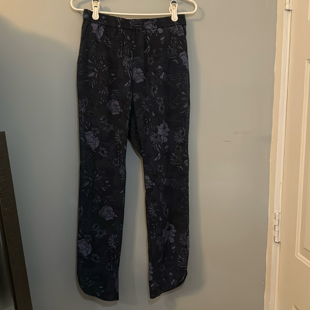 Marine Layer Re-spun Floral pants - SM